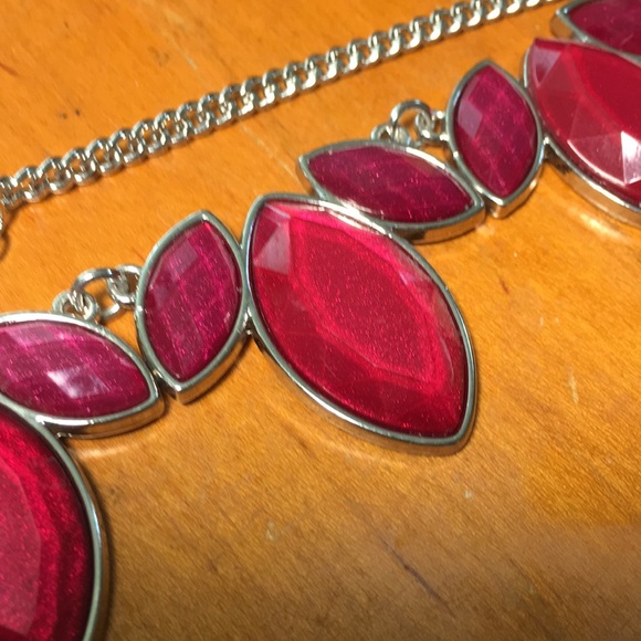 SALE Charming Charlie Statement necklace & earring - Picture 3 of 6